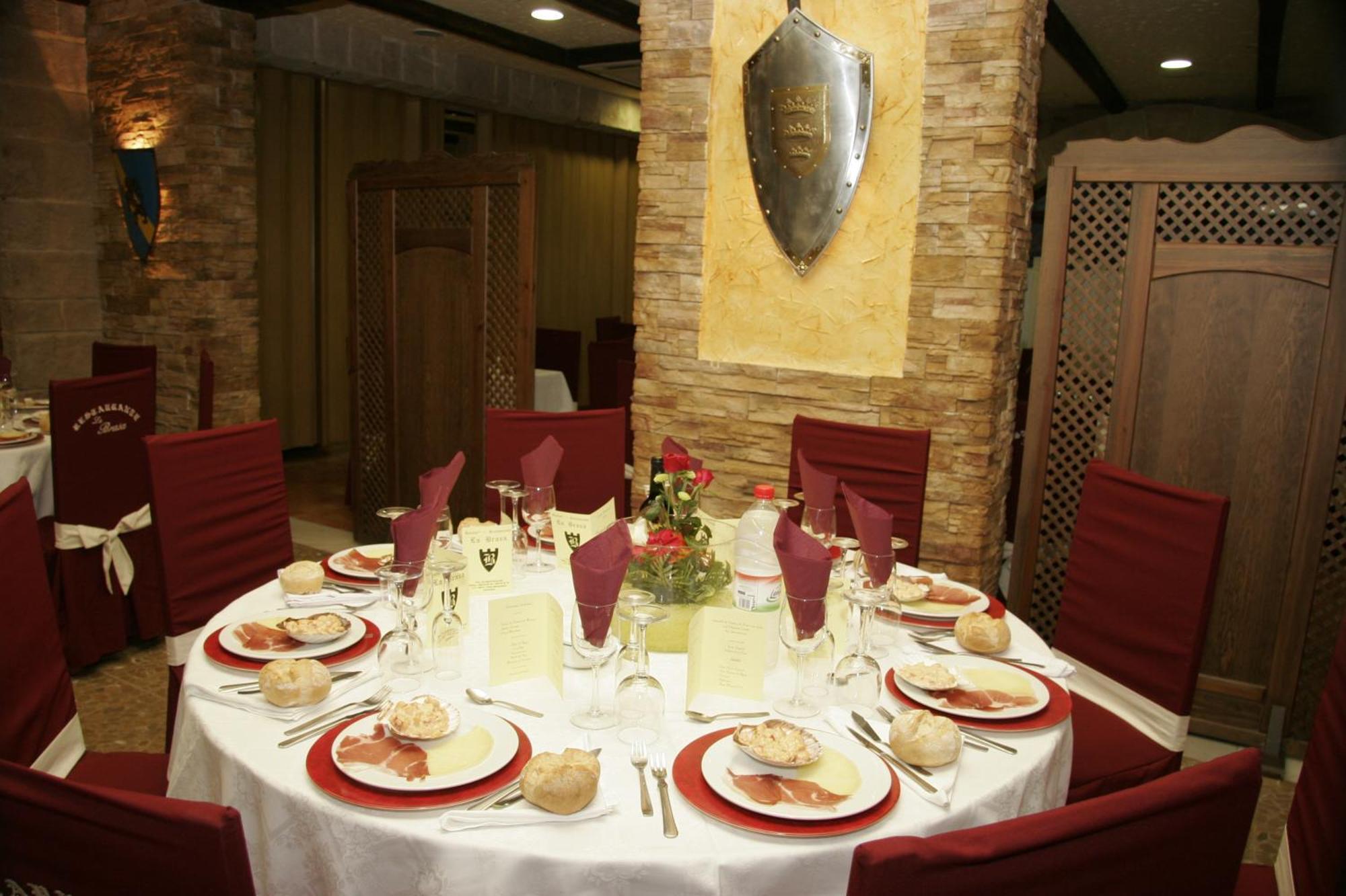Hotel La Brasa Vélez de Benaudalla المظهر الخارجي الصورة